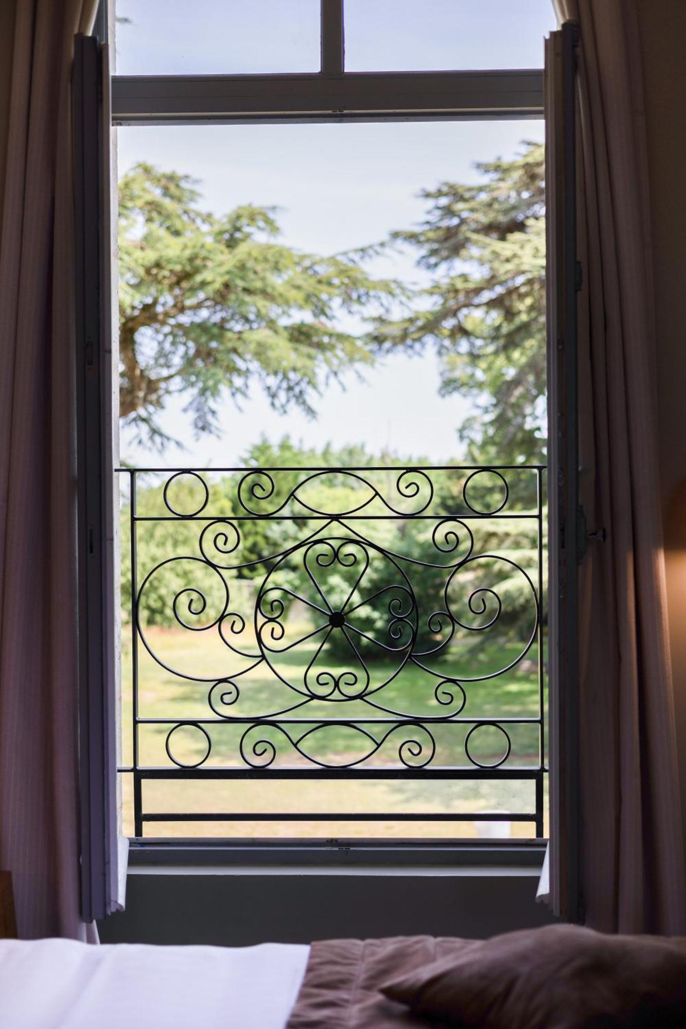 Hotel Et Spa Du Chateau Lagord Luaran gambar