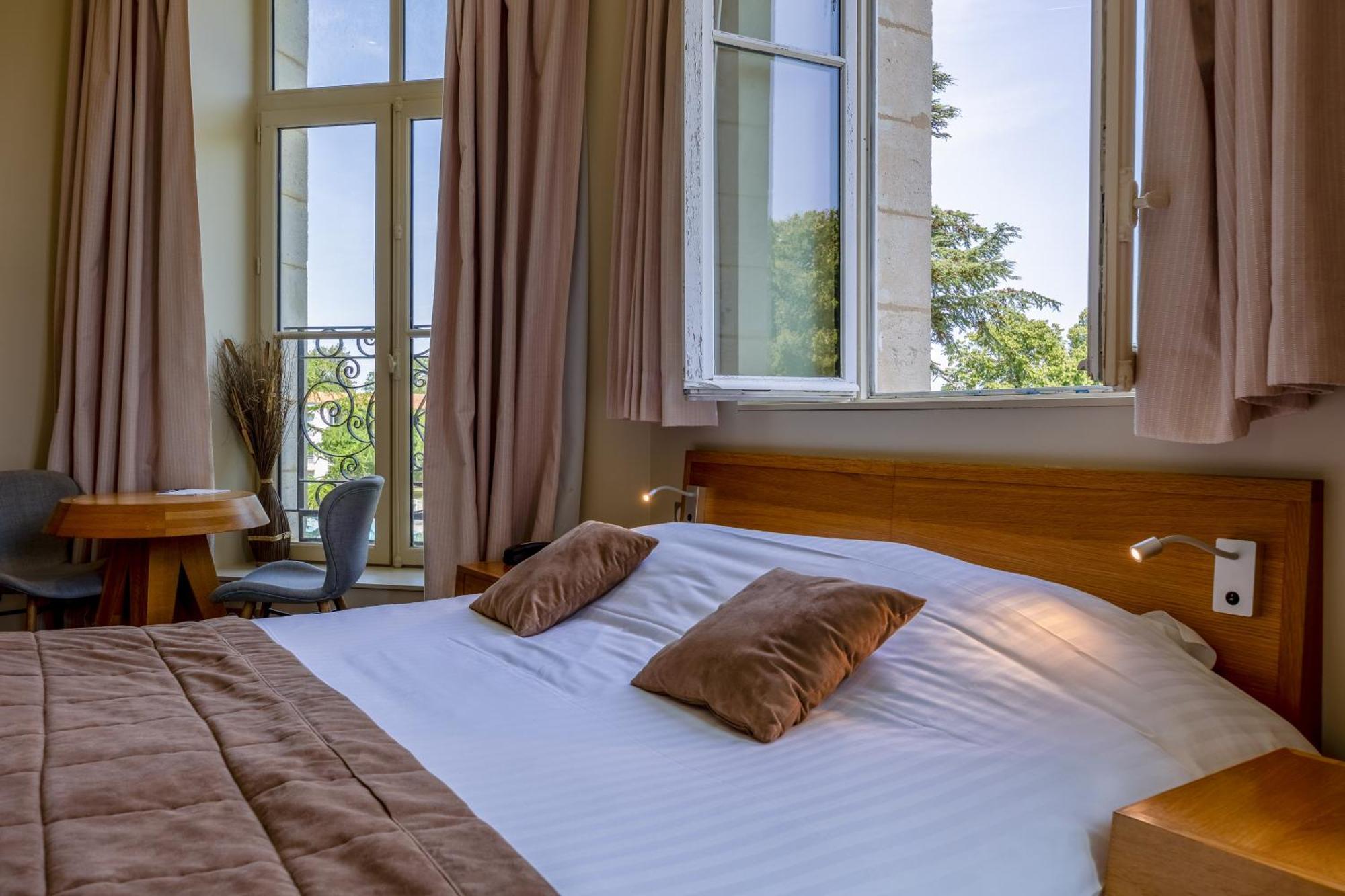 Hotel Et Spa Du Chateau Lagord Bilik gambar